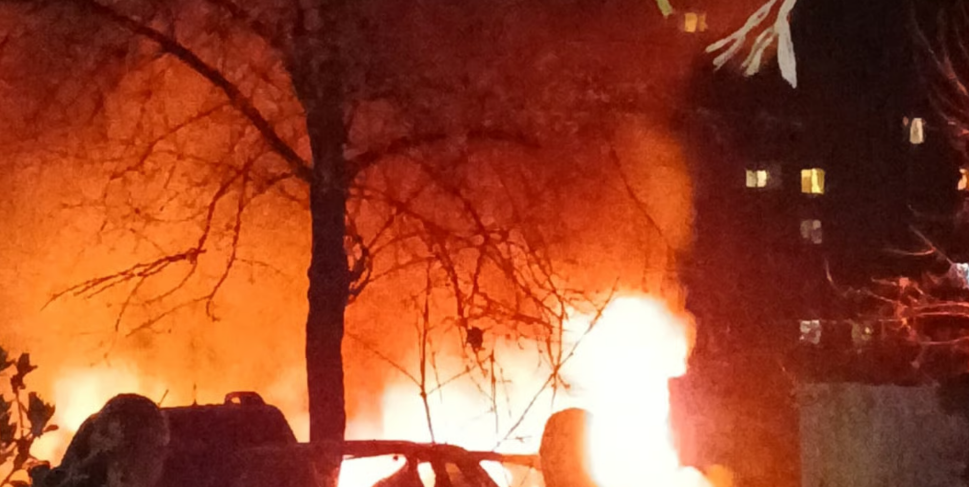 Росіяни масована атакували Суми: пошкоджені будинки і медзаклад