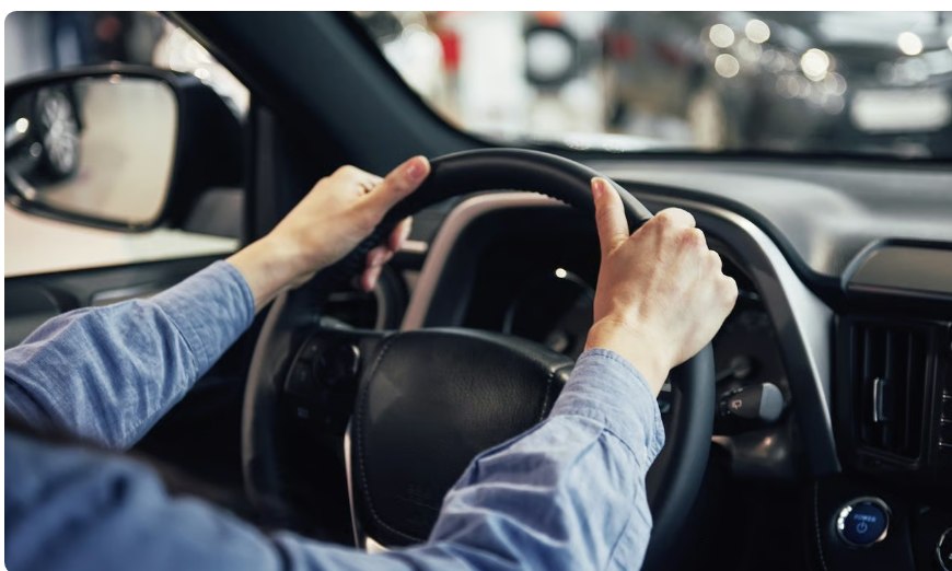 Чутно тріск після вимкнення двигуна авто: коли це проблема