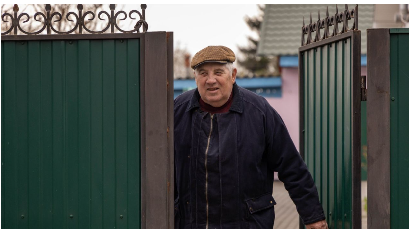 Жива легенда Чорнобиля: столичні рятувальники відвідали водія з караулу Володимира Правика