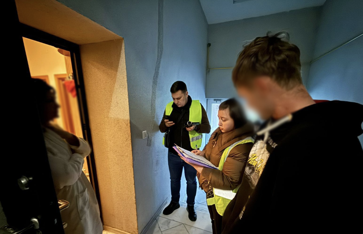 У Києві чоловік через соцмережі продавав порновідео з дітьми