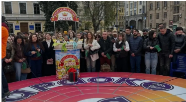 Оновлене «Караоке на Майдані»: без Дорна, Потапа та російськомовних пісень