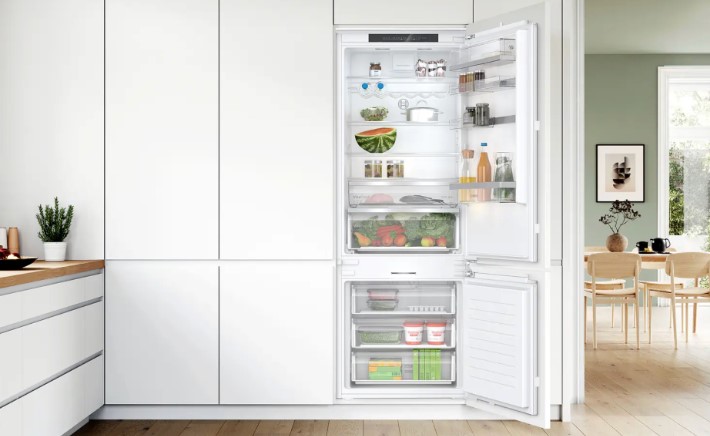 Как сохранять продукты в холодильнике свежими дольше: советы по эксплуатации техники