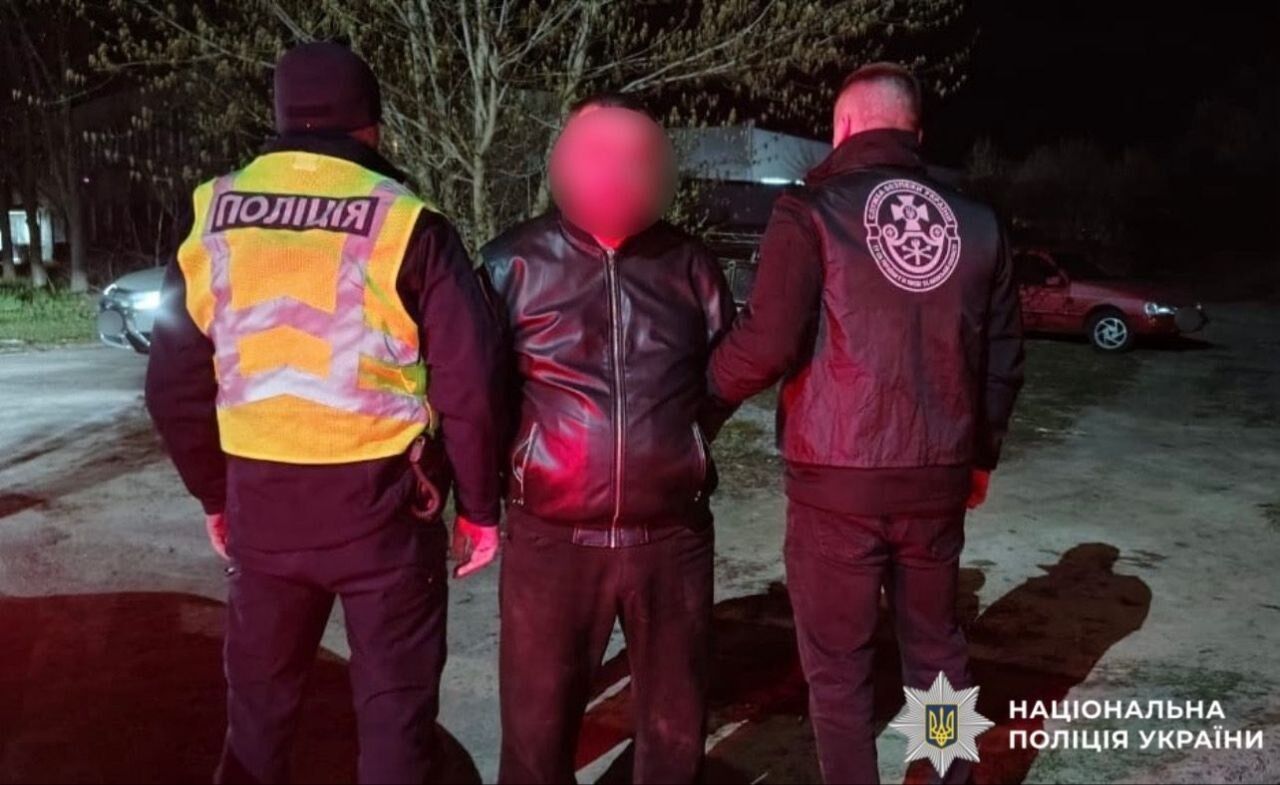На Київщині викрили організатора схеми переправлення ухилянтів за кордон за 25 тисяч доларів