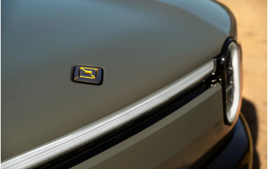 Безкоштовний автопілот та ексклюзивний декор: Rivian розкрила деталі спецвидання R2 Performance