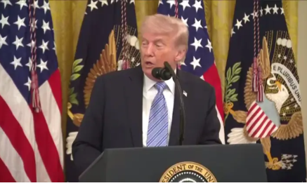 Трамп відмовився підтвердити, чи діє припинення вогню з Іраном на тлі інцидентів в Ормузькій протоці