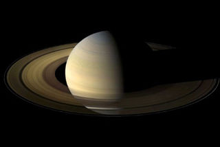 Зонд нашел кислород на спутнике Сатурна 