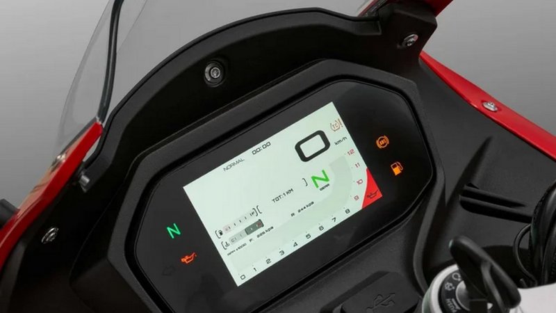 Дешева альтернатива Honda та Kawasaki: у Європі представили новий спортбайк QJ Motor SRK 600 RS