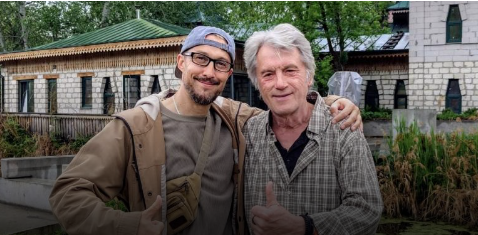 Віктор Ющенко створює найбільший етнографічний музей у селі Безрадичі