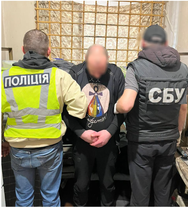 Продавав зброю прямо з камери: у Львові викрили ув’язненого торговця арсеналом