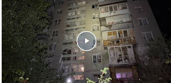 В Одесі після удару російського БпЛА спалахнула пожежа у дев’ятиповерхівці