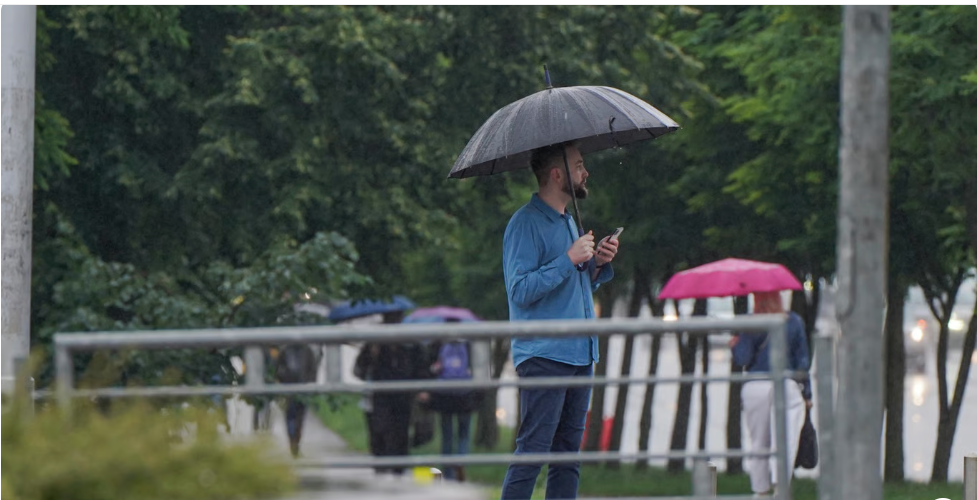 Грози та спека до +32°: якою буде погода завтра в Україні