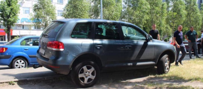 Авто можуть забрати просто з двору: за яке паркування водіям загрожує евакуація