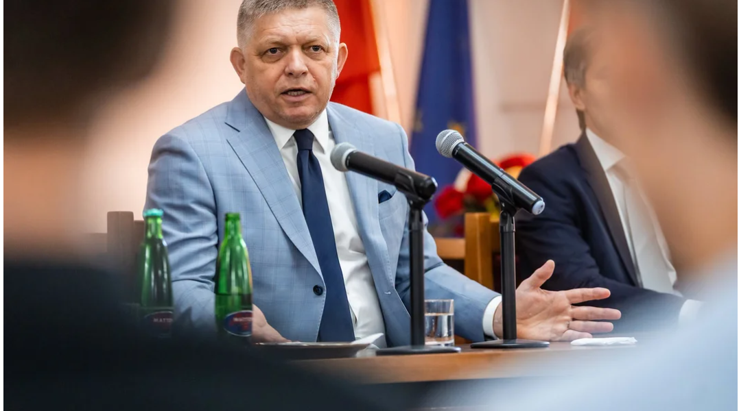 «Словаччина не платитиме за війну». Фіцо виступив проти масштабної допомоги Україні на саміті в Анкарі