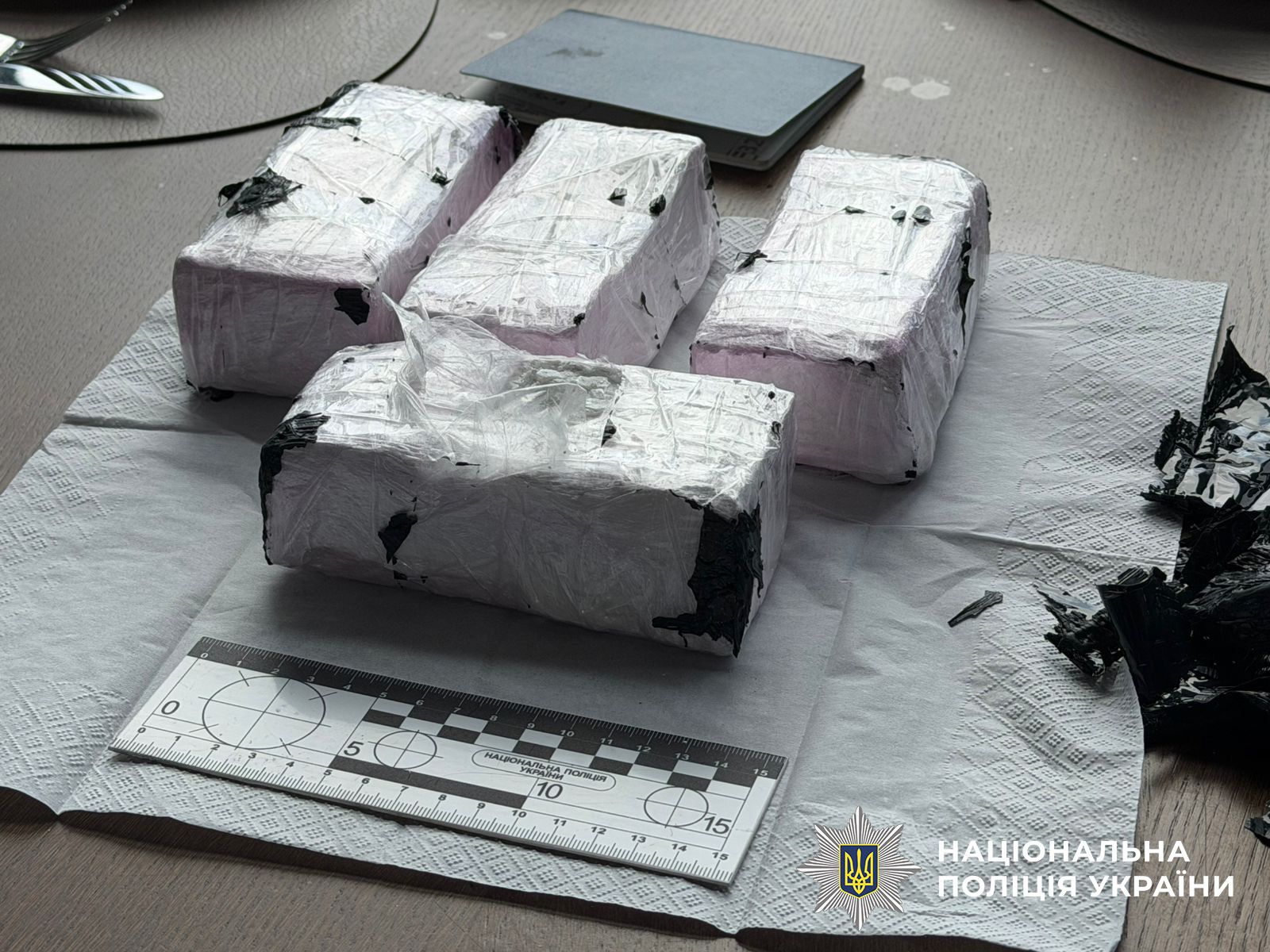 В Одесі затримали наркодилера, який налагодив постачання кокаїну з ЄС