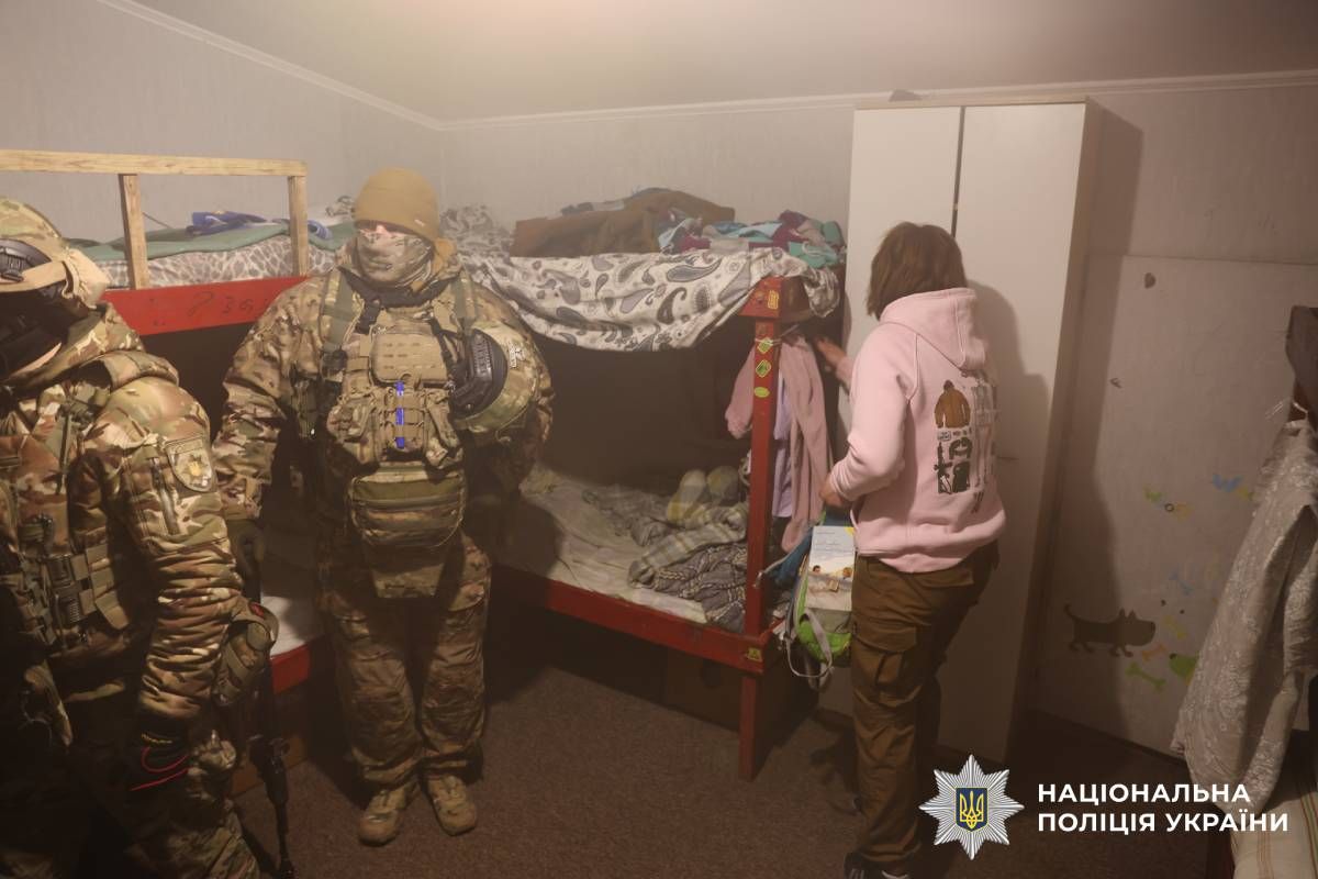 У Харкові поліція знешкодила мережу псевдореабілітаційних центрів і звільнила пів сотні бранців