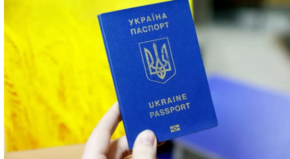 Понад 100 літер: житель Тернополя офіційно став власником найдовшого імені в Україні