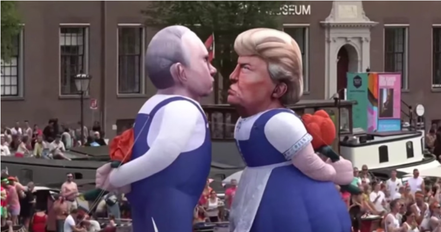 На ЛГБТ-параді в Амстердамі показали інсталяцію, в якій Трамп цілується з путіним (ВІДЕО)