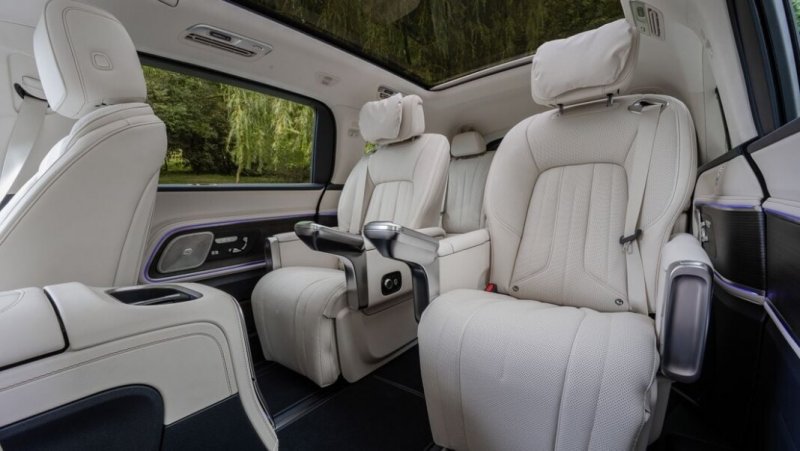 Mercedes оновила VLE: тепер електромінівен можна замовити у стилі AMG з запасом ходу понад 700 км (ФОТО)