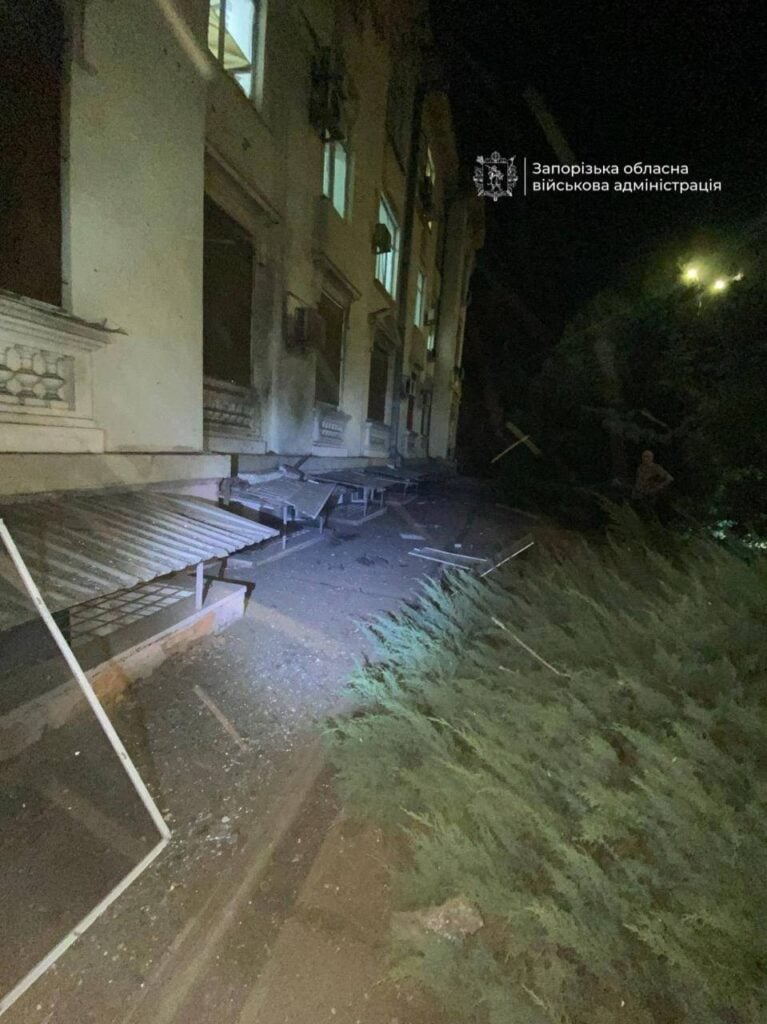 Російські окупанти вдарили по дитячій лікарні у Запоріжжі: діти перебували в укритті