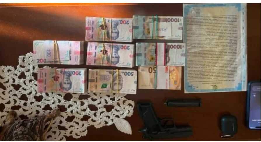 ДБР взялося за "мертві душі" та незаконні виплати: заплановані понад 70 обшуків у військових частинах