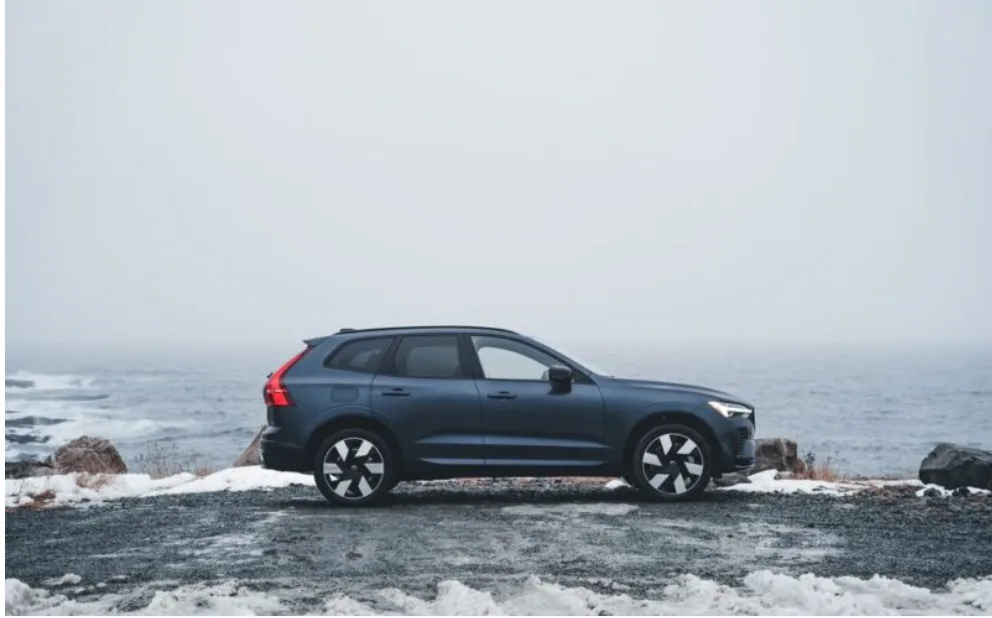 Volvo XC60 PHEV: оновлення збільшує запас ходу до 200 км