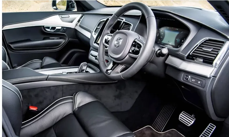 Вживаний Volvo XC90 Ultimate за ціною нового Honda Pilot: що вигідніше за однакові $45 тисяч