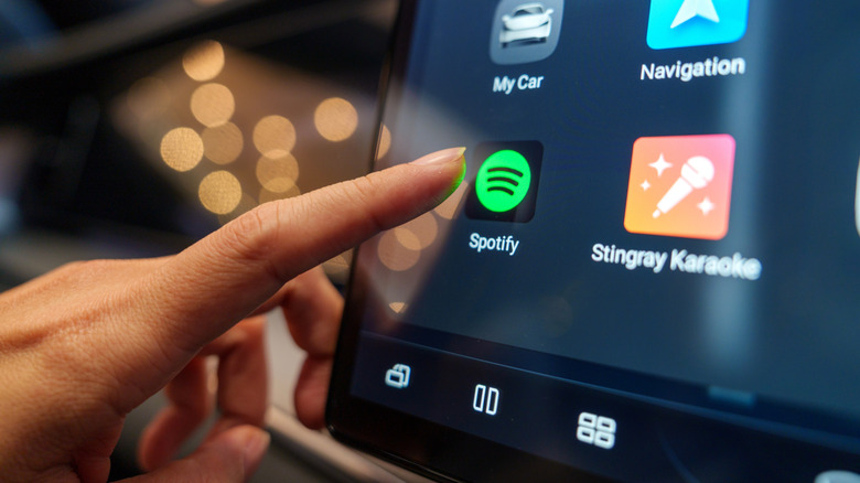 Як підготувати Android Auto до тривалої подорожі