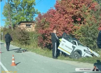 На Львівщині автомобіль поліції збив дитину