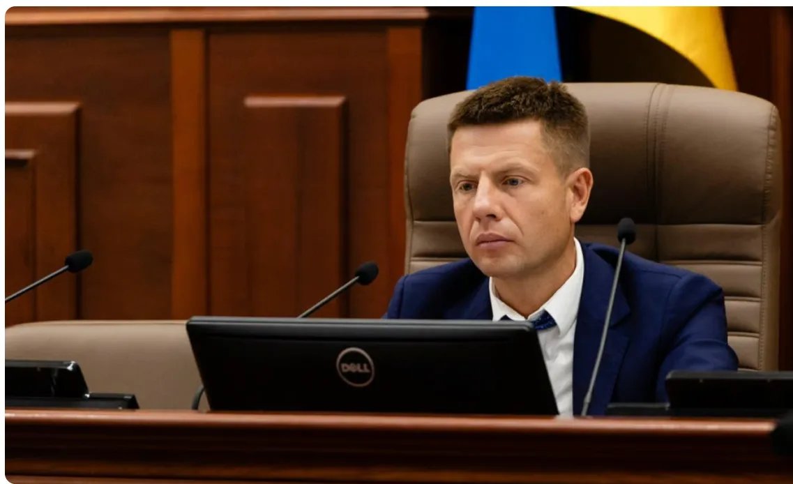 Розкол у партії: "Європейська Солідарність" припиняє політичний шлях із Гончаренком через ідеологічні розбіжності