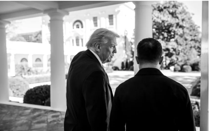 Зеленський ризикує посваритися з Трампом через удари по російських НПЗ — Bloomberg