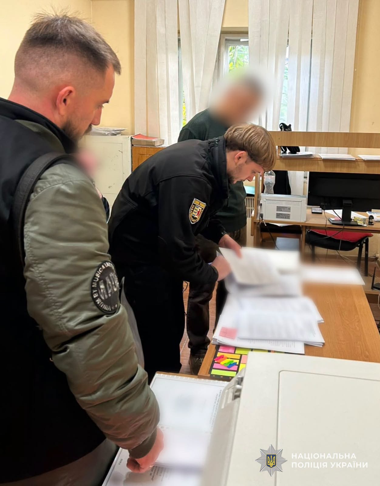 На Закарпатті викрито схему привласнення бюджетних коштів на ремонті тротуарів