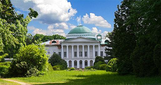 Достопримечательности Украины: величественный дворец Галаганов в Черниговской области (ФОТО)