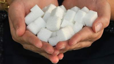 Эксперты опровергли самые распространенные мифы о сахаре