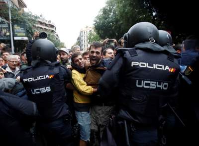 Референдум о независимости Каталонии: яркие кадры. Фото