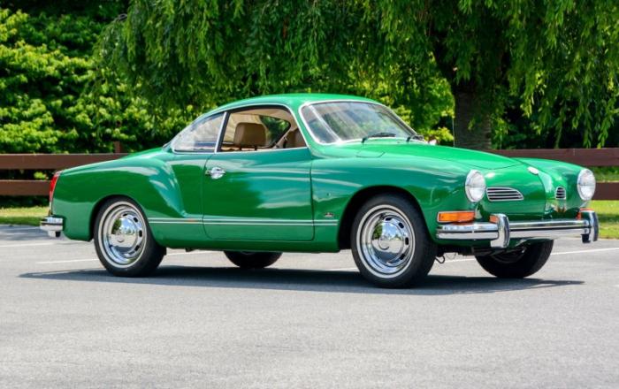 Karmann Ghia 1974 - спортивный автомобиль на шасси Жука