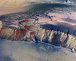 На Марсе найдено высохшее озеро