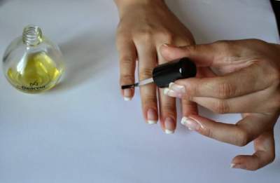 Эксперты назвали простые способы восстановления ногтей после наращивания