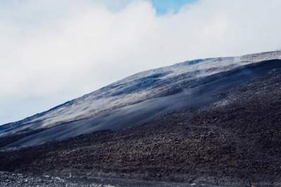 Как выглядит самый высокий действующий вулкан Европы. Фото