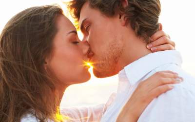 Названы болезни, которыми можно заразиться при поцелуях
