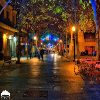 Уютные улочки солнечной Барселоны. Фото