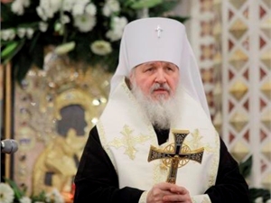 Московский патриарх предложил отпевать в церквях самоубийц 