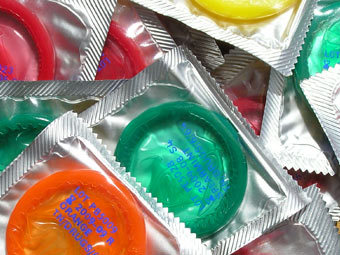 У японской фабрики похитили 700 тысяч презервативов