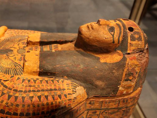В знаменитом Каирском музее повреждены 70 экспонатов