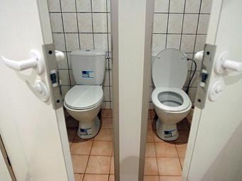 В Клайпеде установят сигнализацию против неторопливых посетителей туалетов