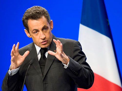 Президент Франции запретил своим министрам отдыхать за рубежом 