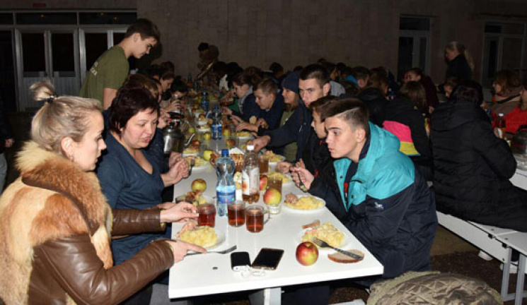 Школьники Донетчины проводят каникулы в Хмельницке (ФОТО)