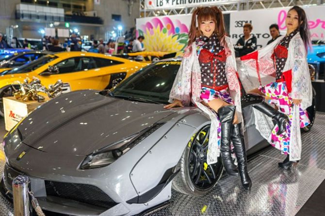 Не авто единым: Самые красивые девушки токийского автосалона (ФОТО)