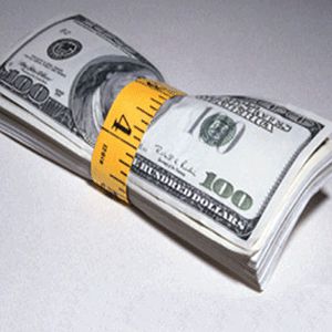 Межбанковский доллар закончил день на отметке 7,93