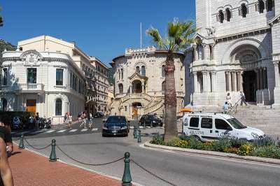 Нам так жить: быт самых бедных граждан Монако. Фото