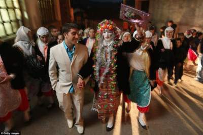 Странные свадебные традиции мусульманских горцев. Фото